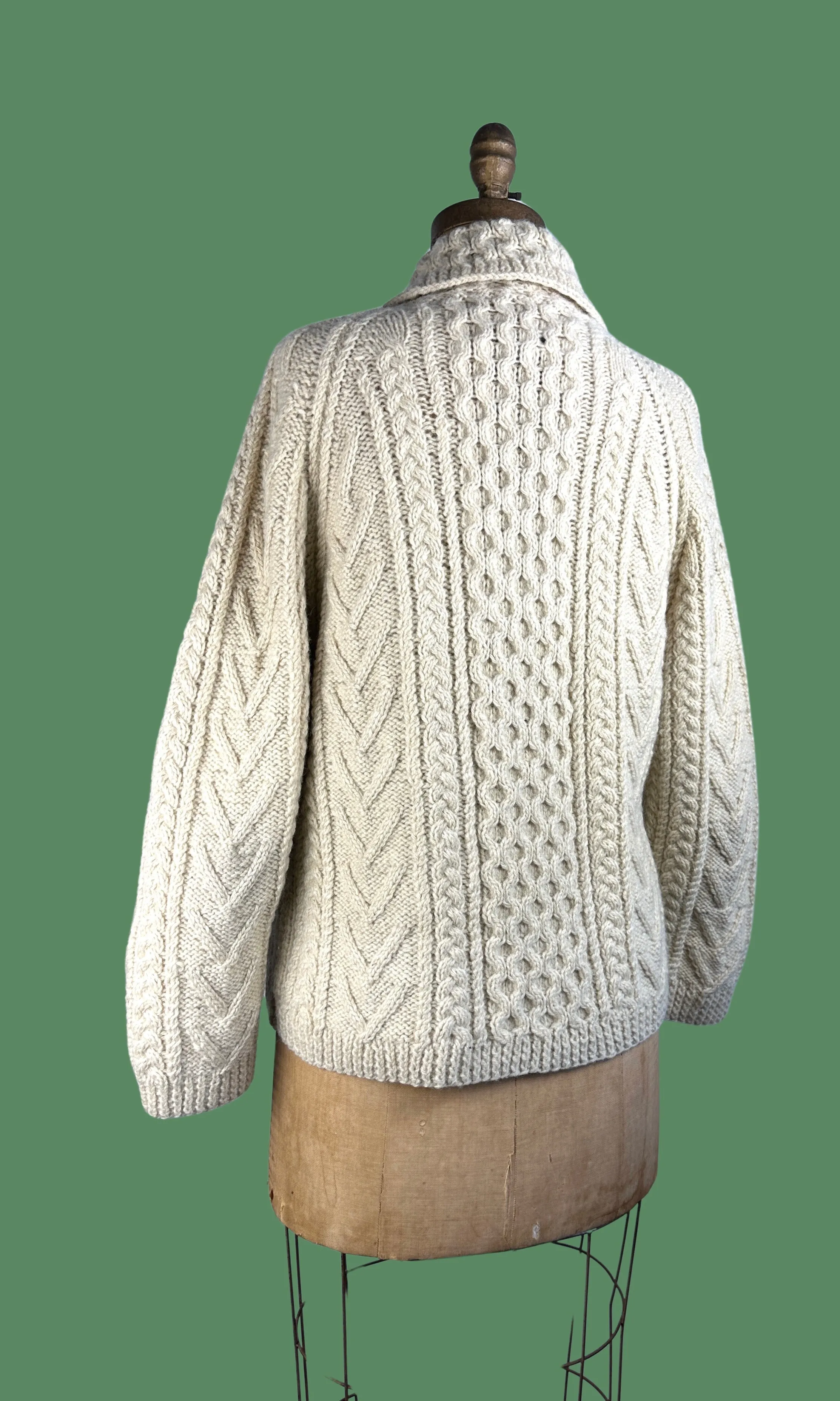 CHUNKY KNIT 70s Cable Knit Fisherman Cardigan  Medium Large