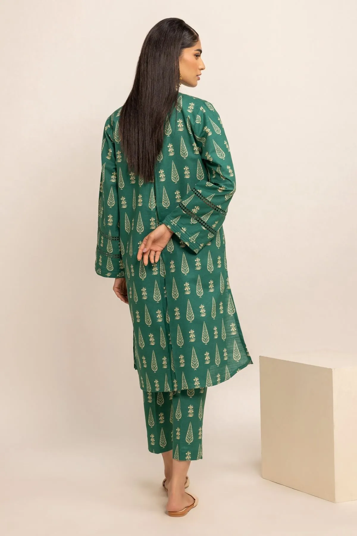 Khaadi Green Classic Khaddar 2-Piece Suit