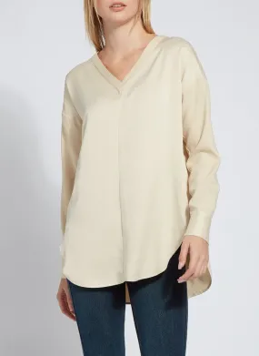 Lysse Token Pull Over Top in White Chocolate